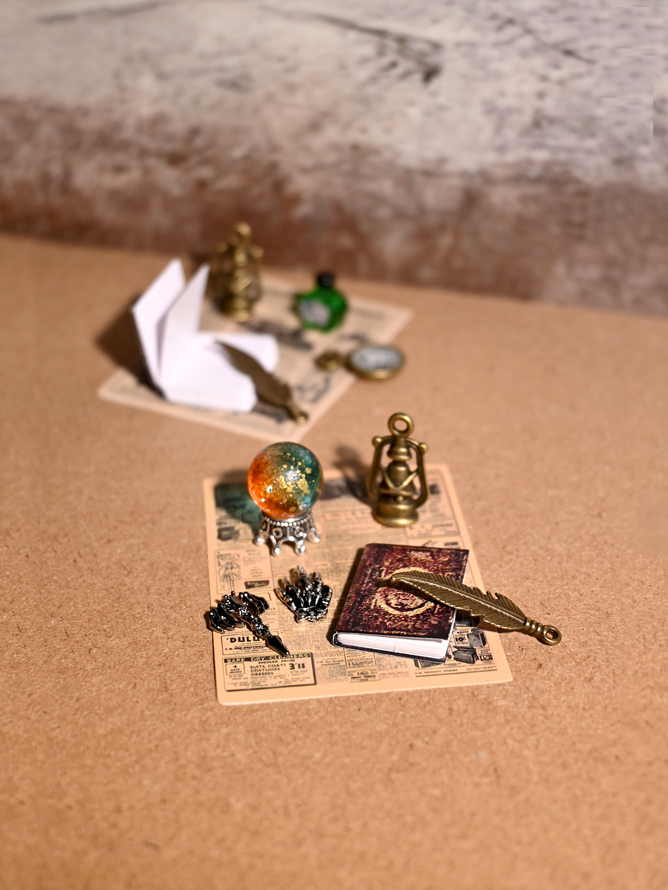 Miniature Replica Magic Vintag - Photography Of Book บทวิจารณ์และราคา
